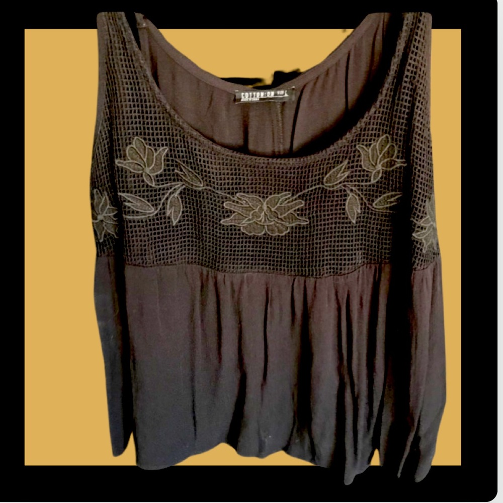 ✅Black strappy blouse - Picture 4 of 15